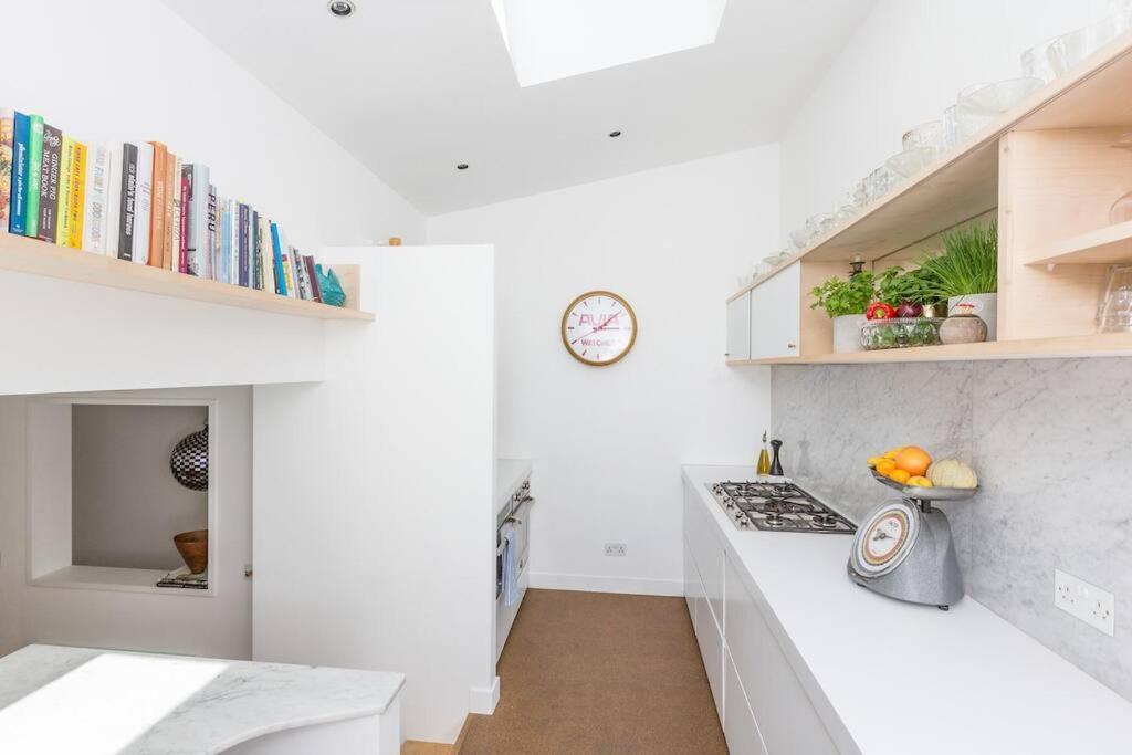 Villa Large Townhouse Just 2 Minutes From The Sea/I360! Hove Esterno foto
